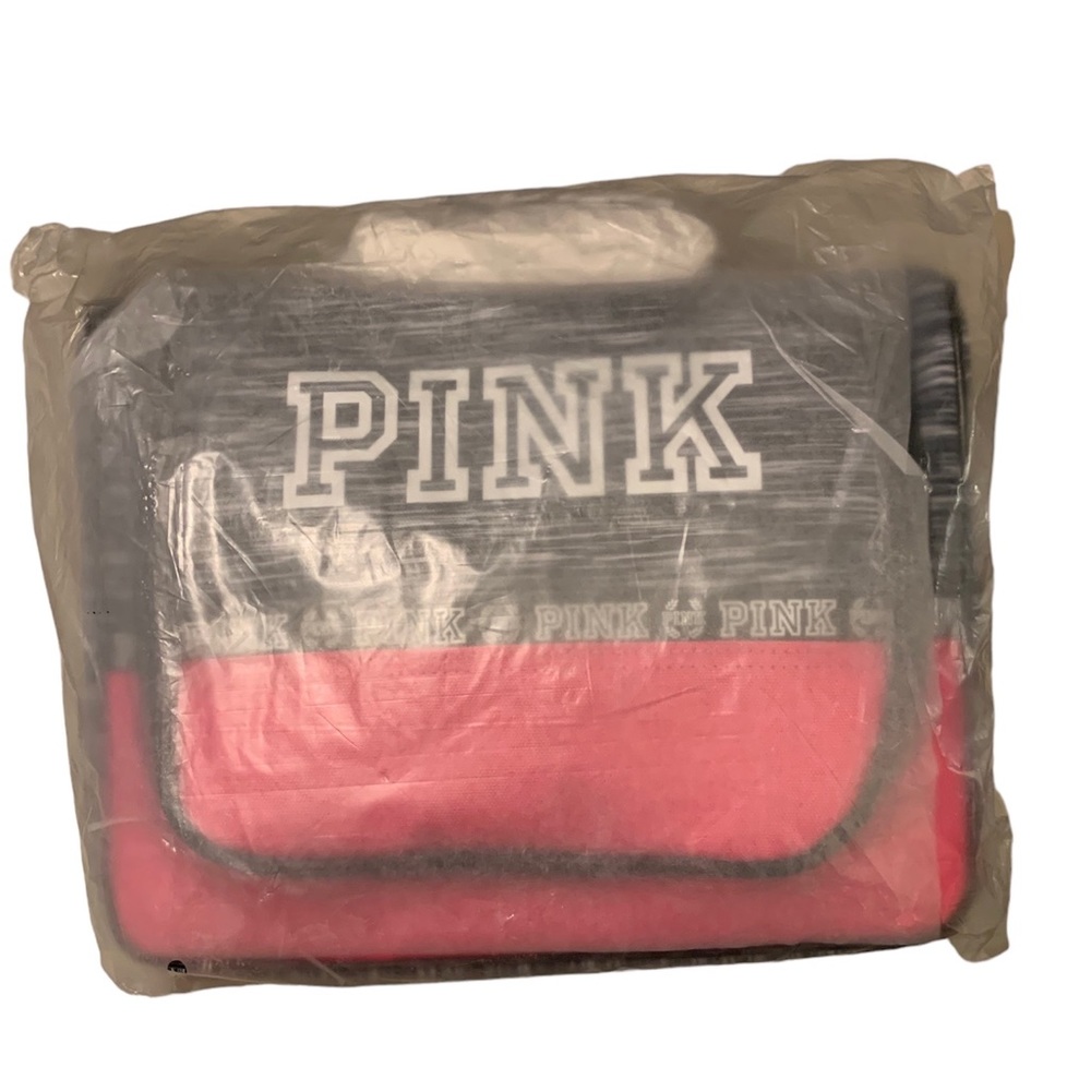 PINK Victoria’s Secret Toiletry Travel Bag - Picture 8 of 8